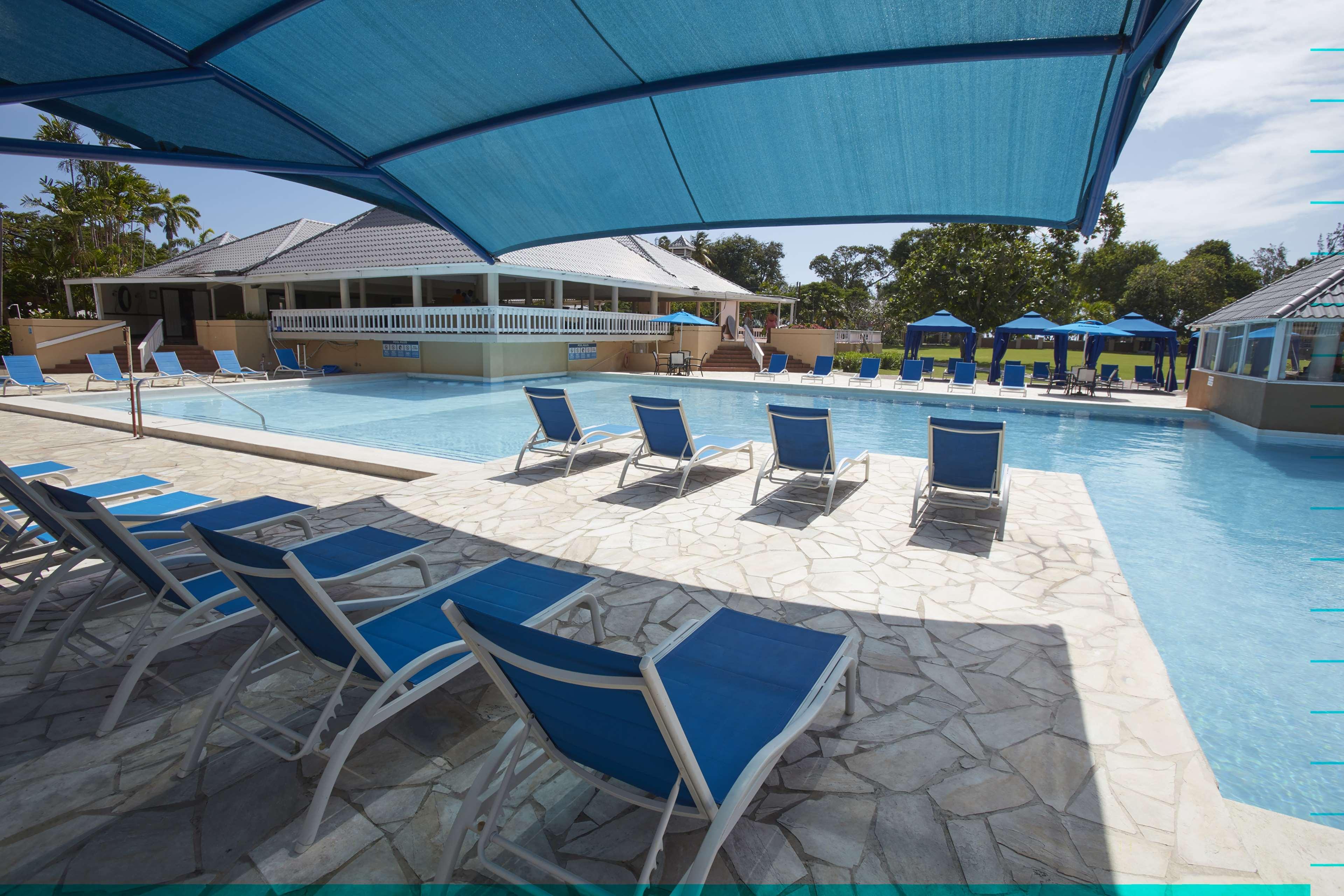 Divi Southwinds Beach Resort Christ Church Exterior foto